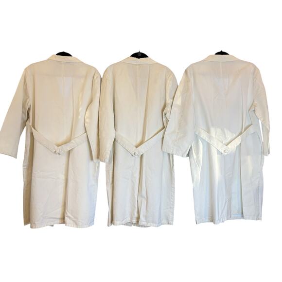 Lot Of 3 White TAFFORD Sz 8 Lab Coats 4 Front Buttons 3 Pockets Button Back Tie - Picture 2 of 9